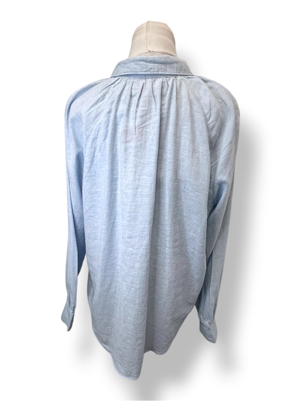 Laura Ashley Women’s Long Sleeve Button-Down Shirt Linen Blend Casual Lt Blue XL - Picture 5 of 10